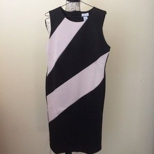 Carmen Marc Valvo Sleeveless Dress